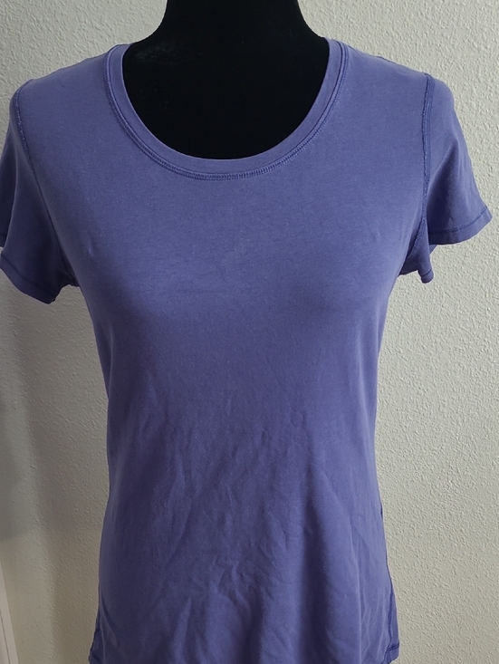 lululemon athletica Tops - Lululemon Classic Scoop Neck Women's Top - Purple Size M